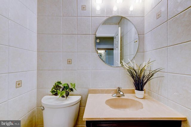 6 COVENTRY CIR, Princeton, NJ 08540