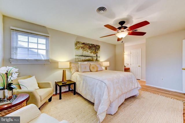 6 COVENTRY CIR, Princeton, NJ 08540