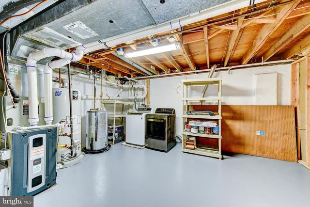 6 COVENTRY CIR, Princeton, NJ 08540