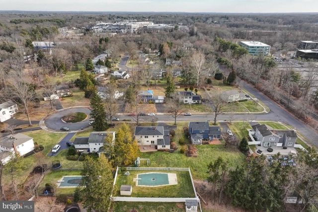 6 COVENTRY CIR, Princeton, NJ 08540