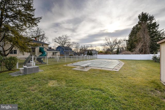 6 COVENTRY CIR, Princeton, NJ 08540