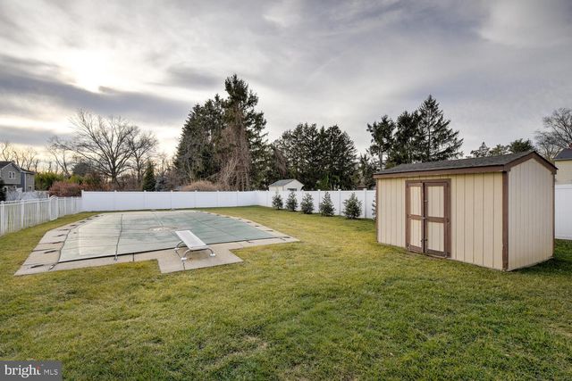 6 COVENTRY CIR, Princeton, NJ 08540