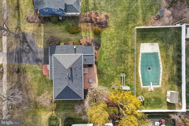 6 COVENTRY CIR, Princeton, NJ 08540