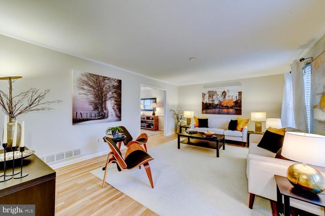 6 COVENTRY CIR, Princeton, NJ 08540