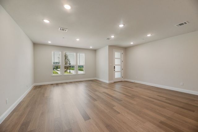 8317 Bayside Drive, Rowlett, TX 75088