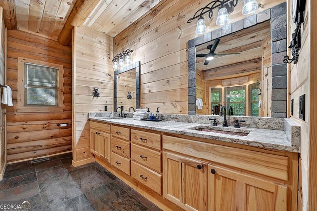 505 Old Salem Road, Mineral Bluff, GA 30559