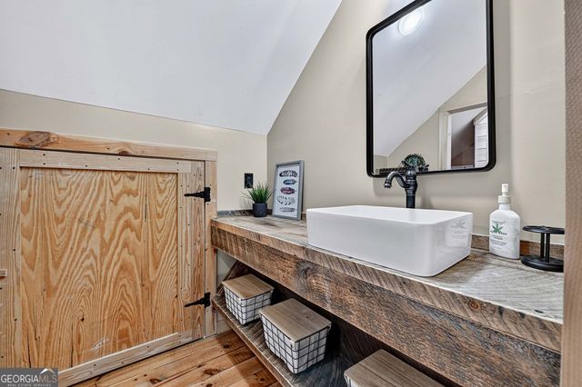 505 Old Salem Road, Mineral Bluff, GA 30559