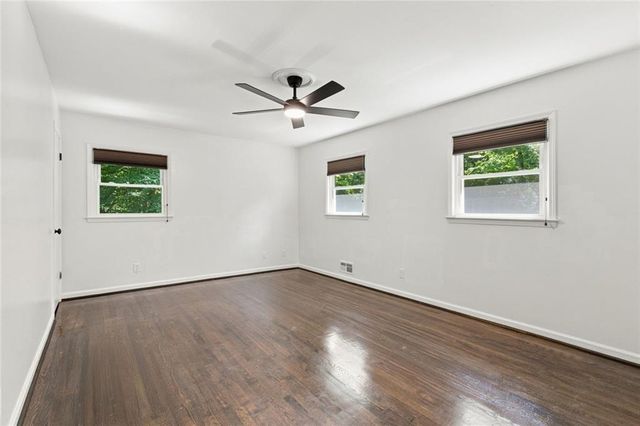 4622 Kings Down Road, Atlanta, GA 30338