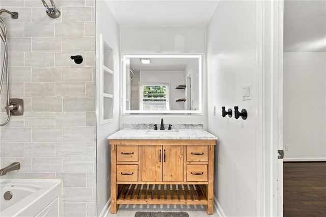 4622 Kings Down Road, Atlanta, GA 30338