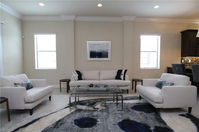 3279 Tahoe CT, Naples, FL 34119