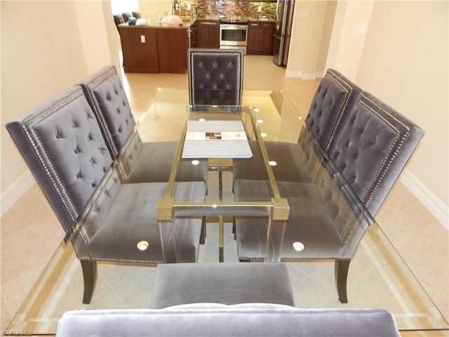 3279 Tahoe CT, Naples, FL 34119