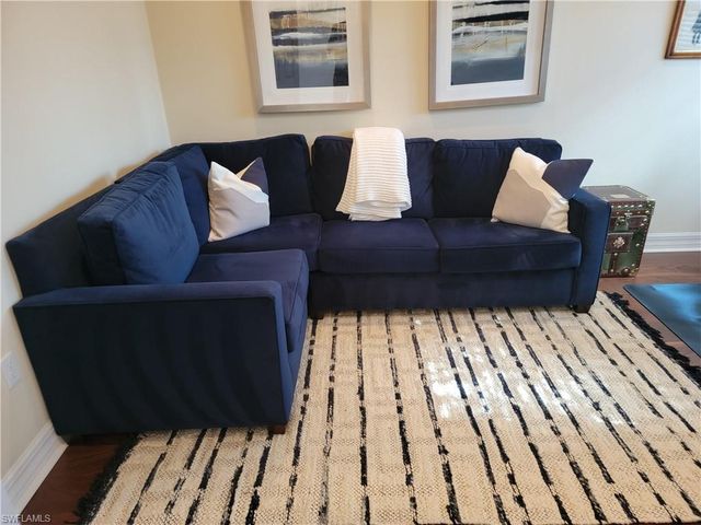 3279 Tahoe CT, Naples, FL 34119