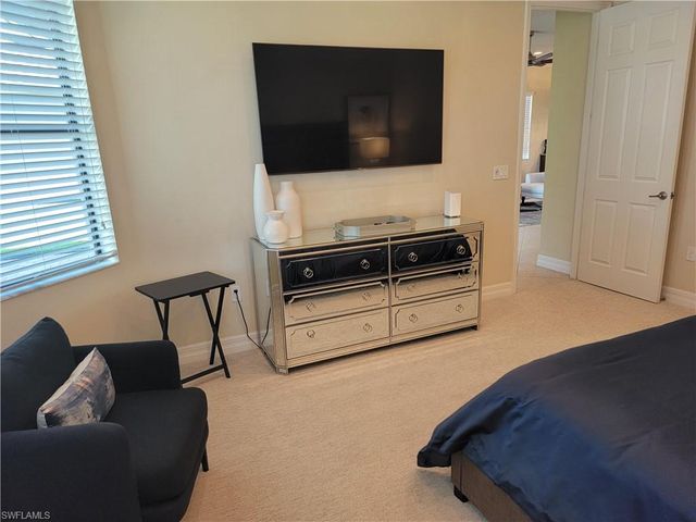 3279 Tahoe CT, Naples, FL 34119