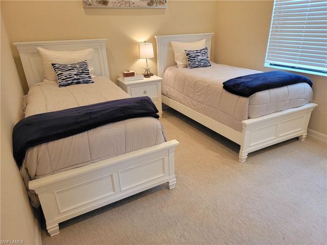 3279 Tahoe CT, Naples, FL 34119