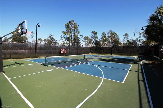 3279 Tahoe CT, Naples, FL 34119