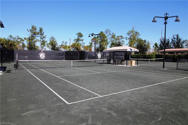 3279 Tahoe CT, Naples, FL 34119