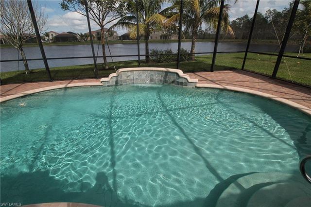 3279 Tahoe CT, Naples, FL 34119