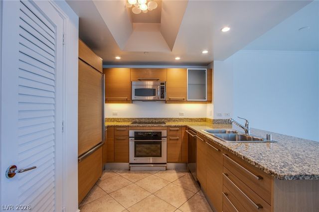 322 Karen Avenue 1603, Las Vegas, NV 89109
