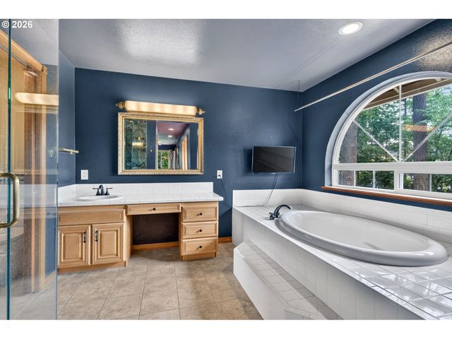 6911 Ne 129TH St, Vancouver, WA 98686
