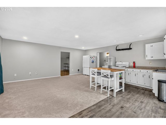 6911 Ne 129TH St, Vancouver, WA 98686