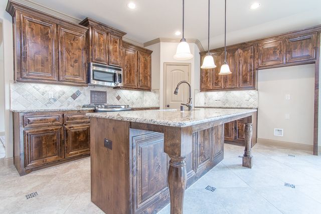 3123 Clear Springs Drive, Forney, TX 75126