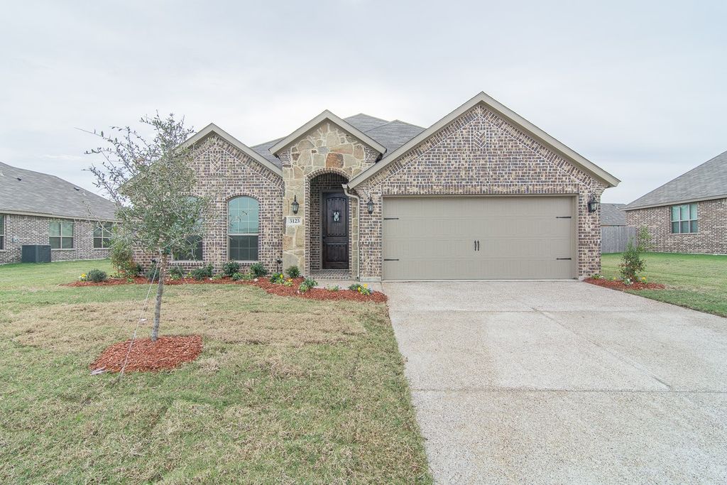 3123 Clear Springs Drive, Forney, TX 75126