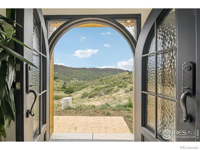 2118 Dry Creek Drive, Lyons, CO 80540