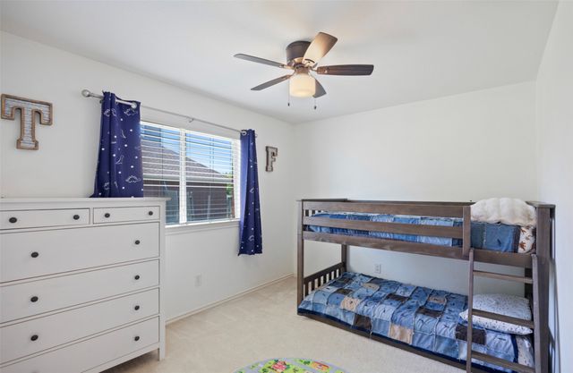 1015 Meadow Hill Drive, Lavon, TX 75166