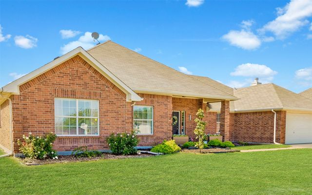 1015 Meadow Hill Drive, Lavon, TX 75166