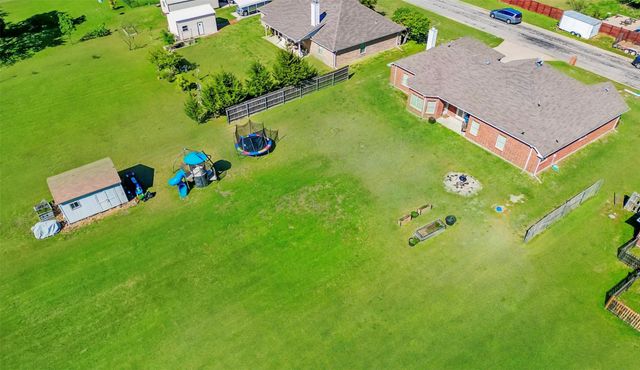 1015 Meadow Hill Drive, Lavon, TX 75166