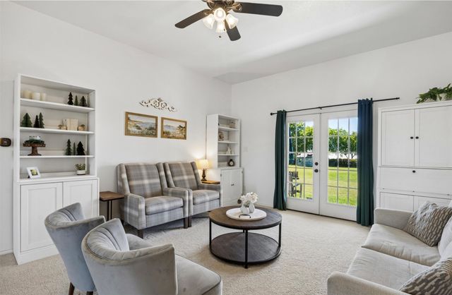 1015 Meadow Hill Drive, Lavon, TX 75166