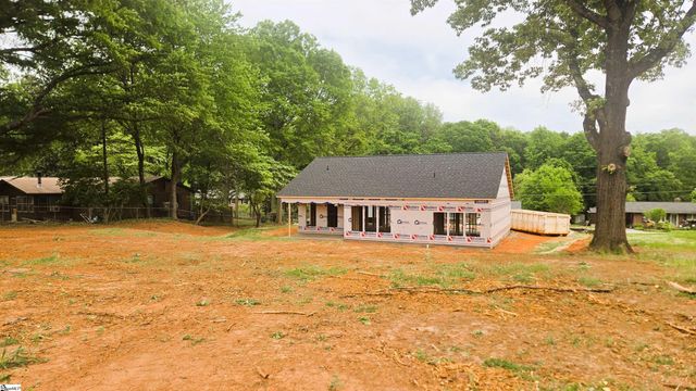 130 Walden Circle, Spartanburg, SC 29301