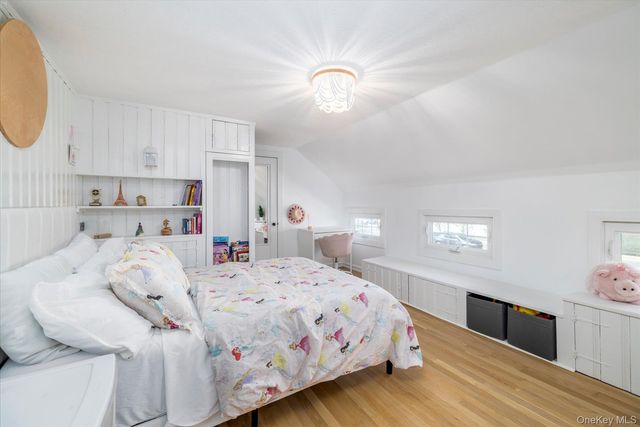 1885 Washington Avenue, Seaford, NY 11783