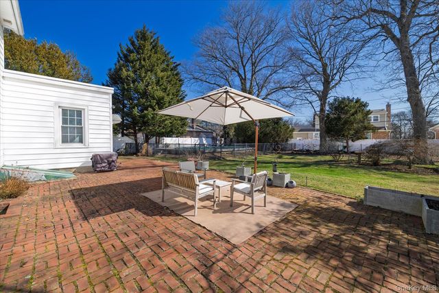 1885 Washington Avenue, Seaford, NY 11783