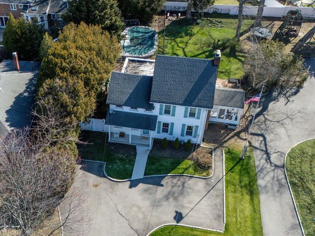 1885 Washington Avenue, Seaford, NY 11783