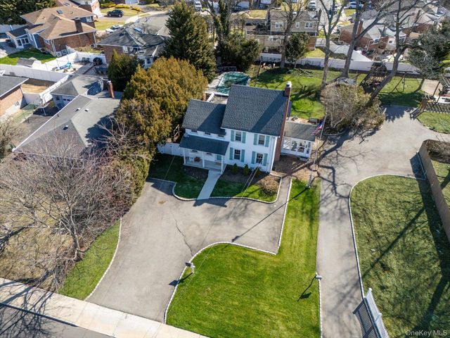 1885 Washington Avenue, Seaford, NY 11783