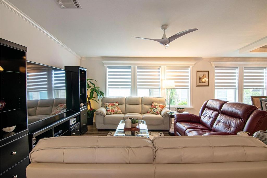 Image 4 of property listing at 417 SNEAD DRIVE, North Fort Myers, FL 33903