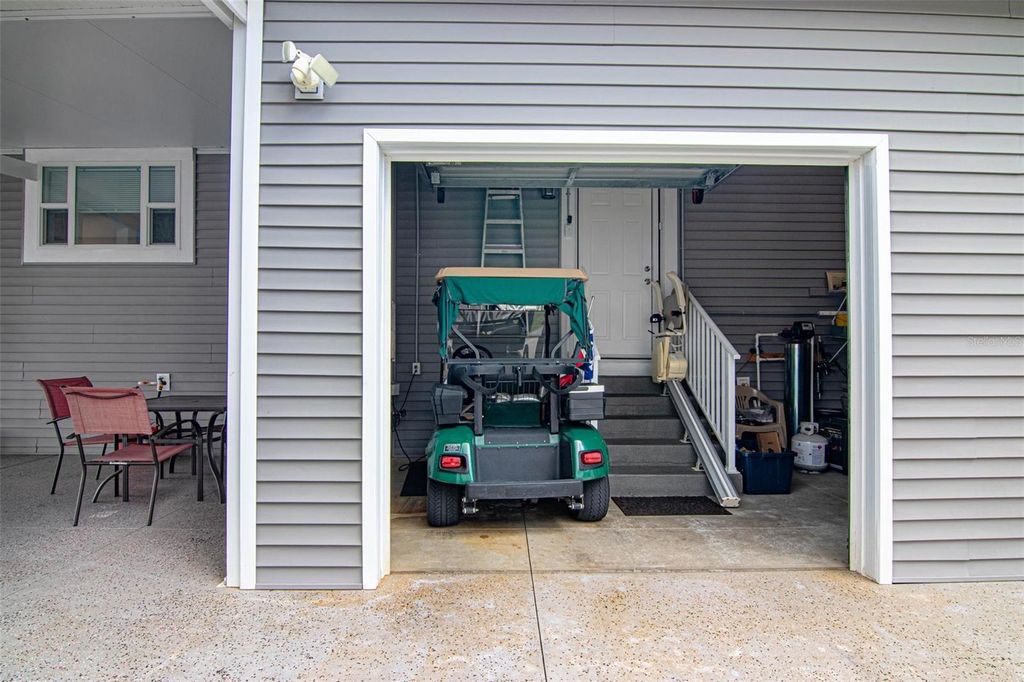 Image 37 of property listing at 417 SNEAD DRIVE, North Fort Myers, FL 33903