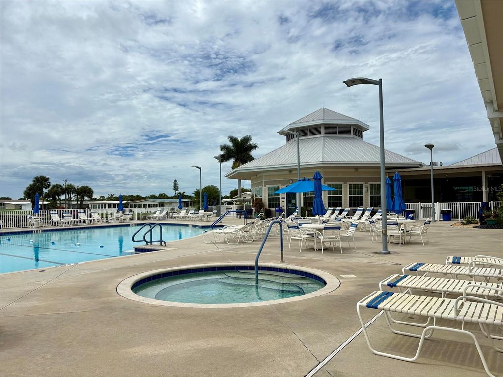 Image 45 of property listing at 417 SNEAD DRIVE, North Fort Myers, FL 33903