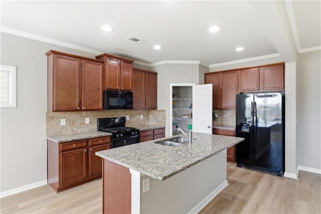 4479 Clubside Drive, Gainesville, GA 30504