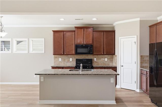 4479 Clubside Drive, Gainesville, GA 30504