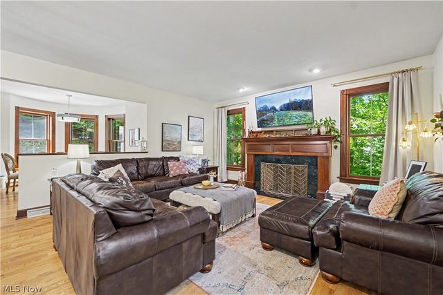 8851 Spring Valley Drive, Broadview Heights, OH 44147