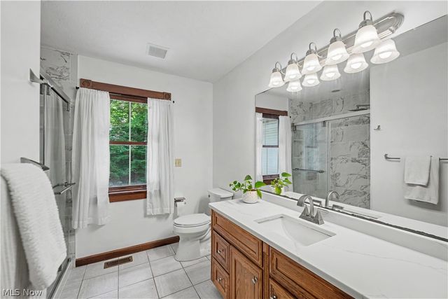 8851 Spring Valley Drive, Broadview Heights, OH 44147