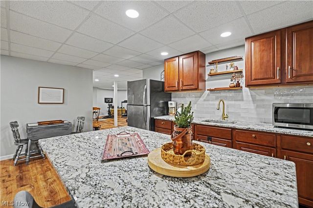 8851 Spring Valley Drive, Broadview Heights, OH 44147