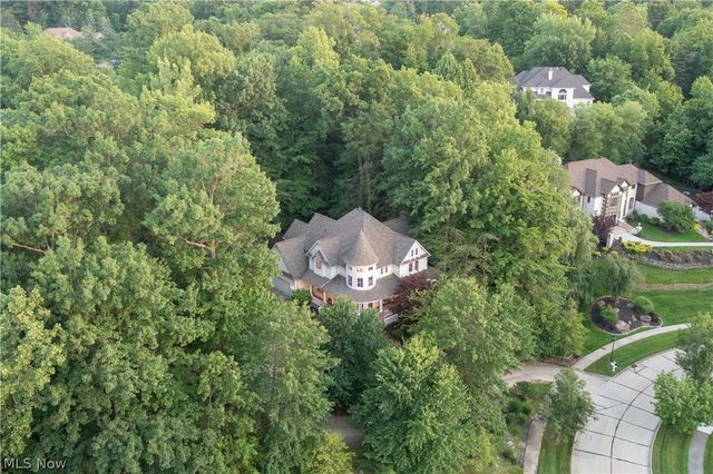 8851 Spring Valley Drive, Broadview Heights, OH 44147