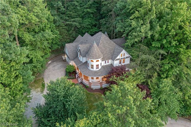 8851 Spring Valley Drive, Broadview Heights, OH 44147