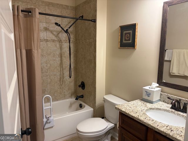 156 Elkins Boulevard, Locust Grove, GA 30248