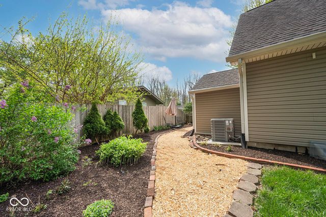 732 College Way, Carmel, IN 46032