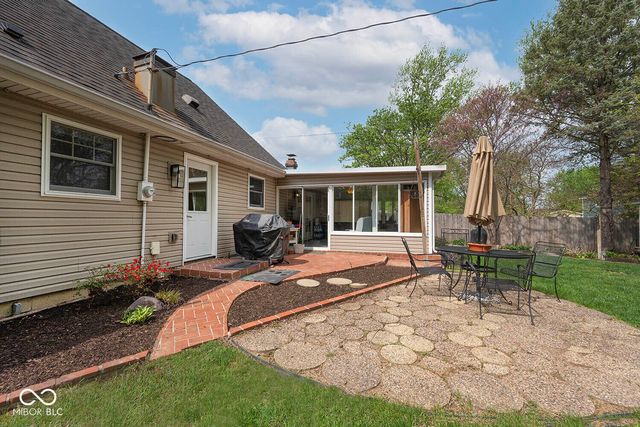 732 College Way, Carmel, IN 46032