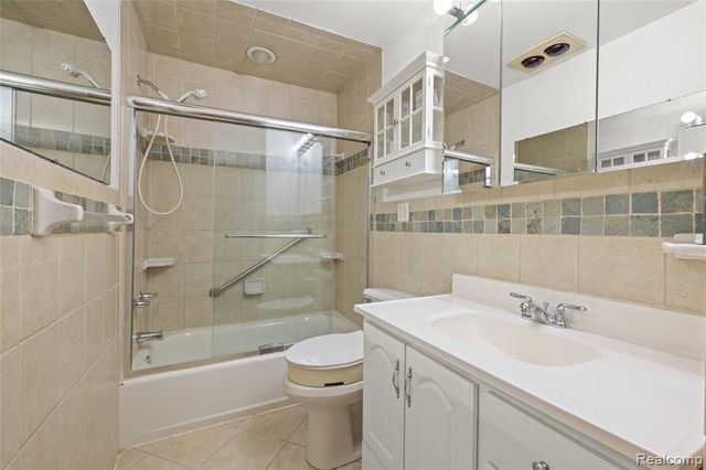 35855 Herman Street, Romulus, MI 48174